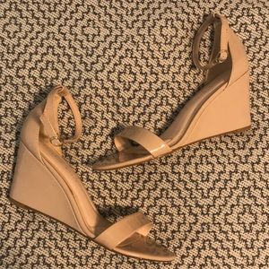 Nude Kelly & Katie wedges